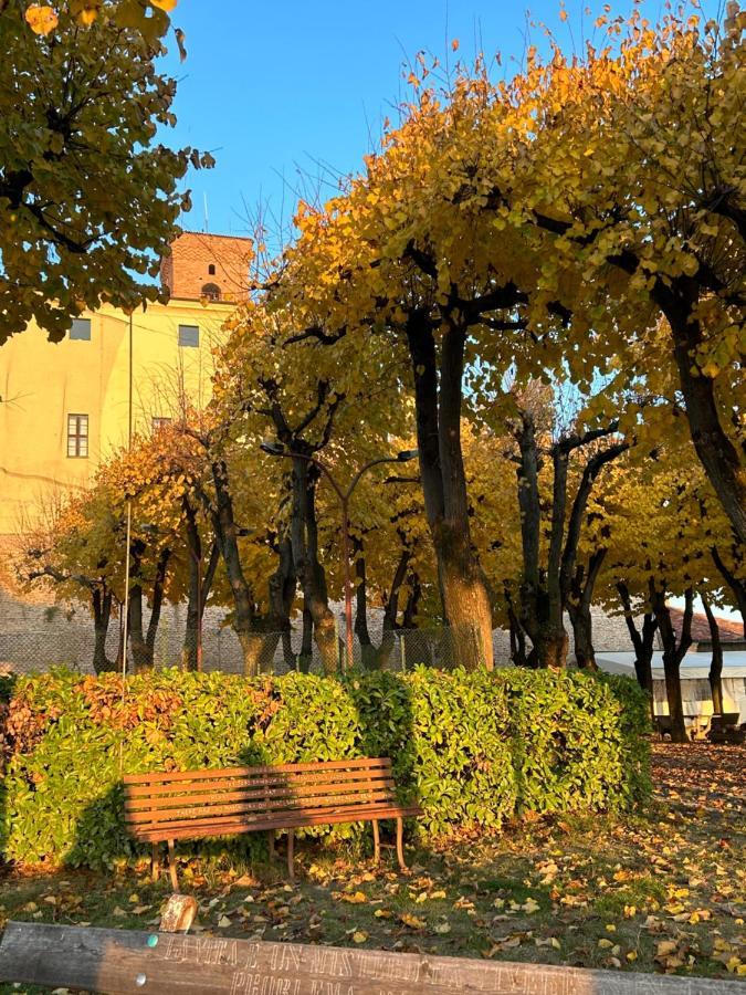 Villa Takápradalù Cisterna dʼAsti Esterno foto