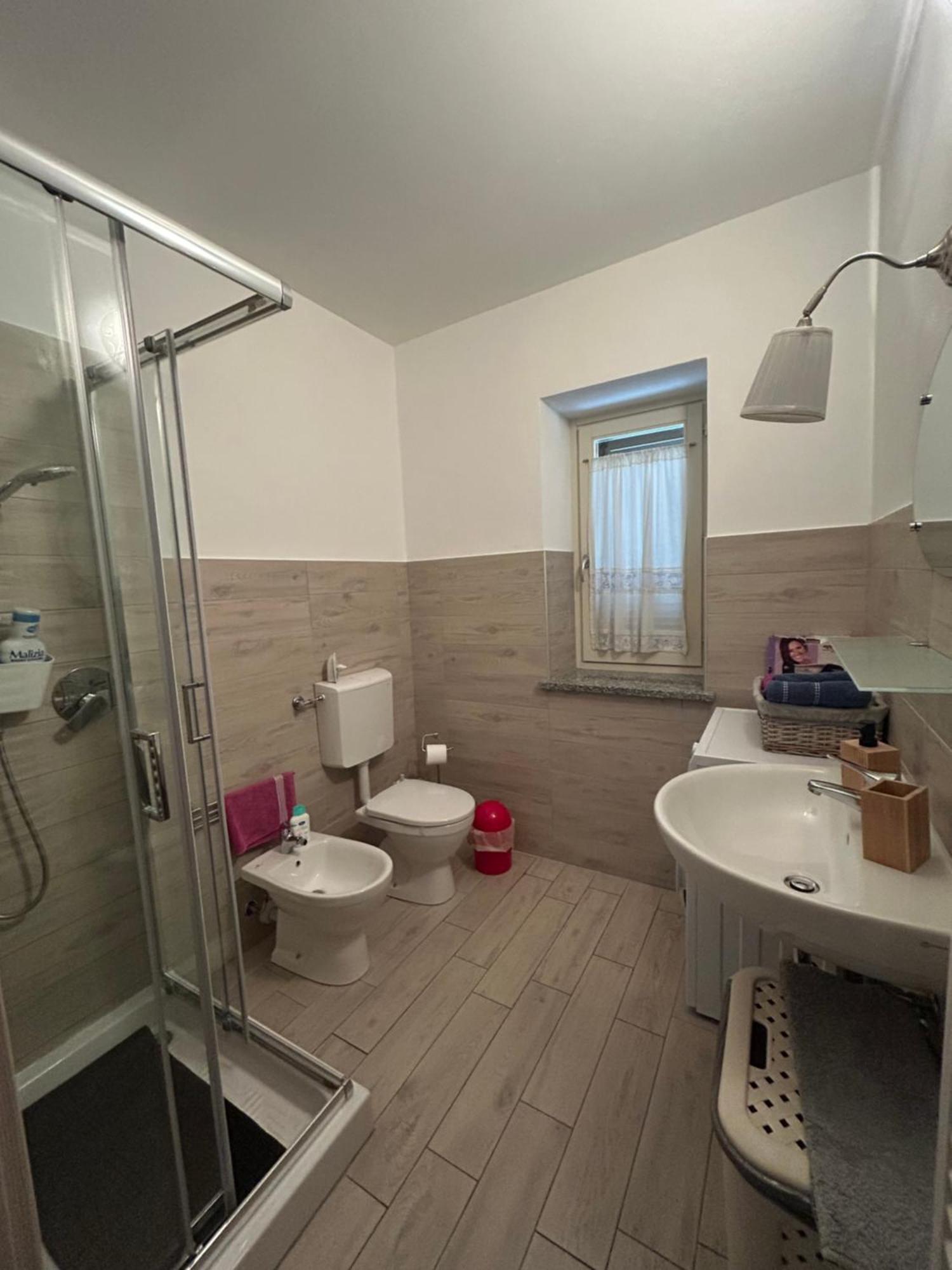 Villa Takápradalù Cisterna dʼAsti Esterno foto