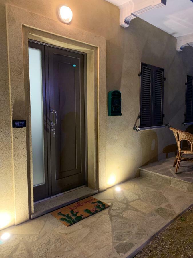 Villa Takápradalù Cisterna dʼAsti Esterno foto