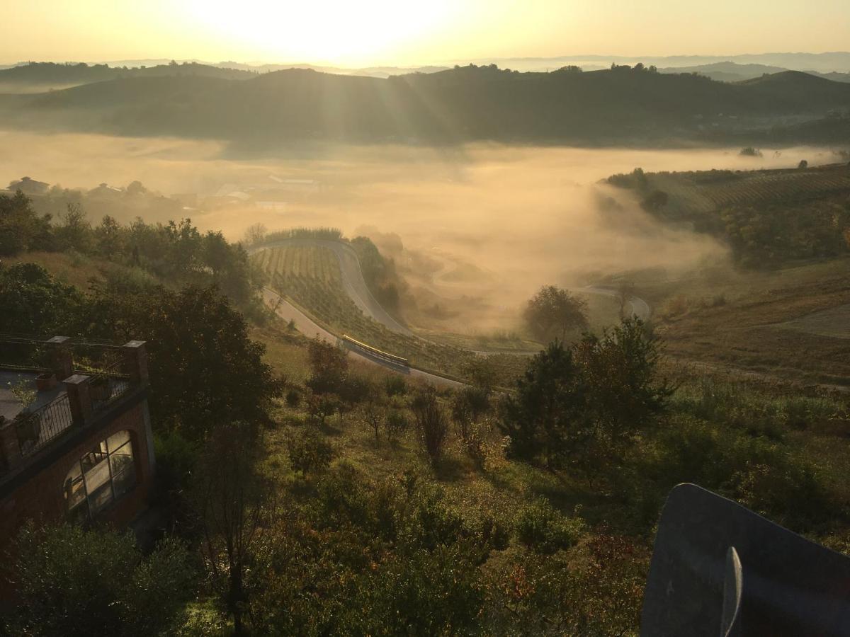 Villa Takápradalù Cisterna dʼAsti Esterno foto